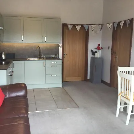 Mowbray Stable *