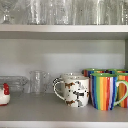 Mowbray Stable * ת'ירסק