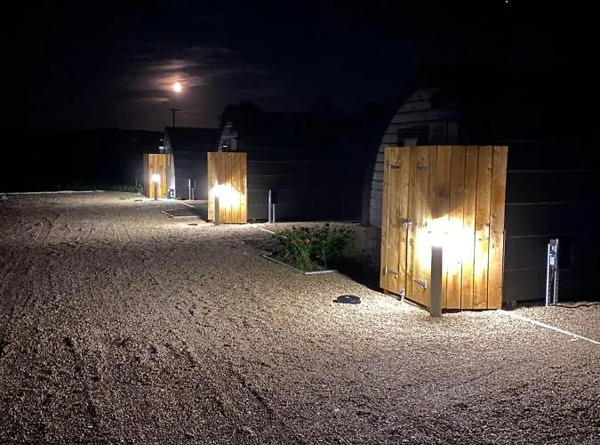 Mowbray Stable *